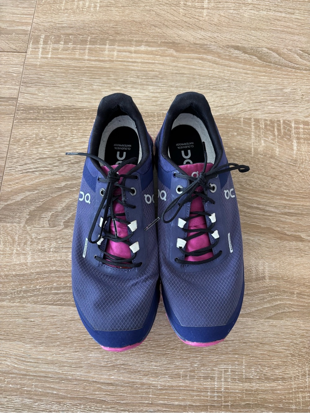 On Women's Cloudvista Waterproof shoes size 7.5 - Picture 2 of 6